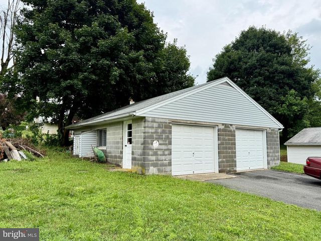 29 ELM AVE, Temple, PA 19560