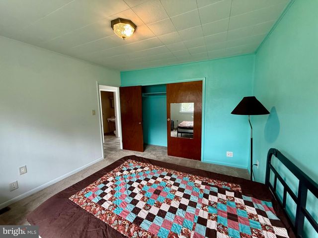 29 ELM AVE, Temple, PA 19560