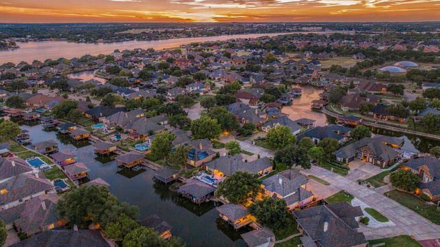 1211 Mallard Way, Granbury, TX 76048