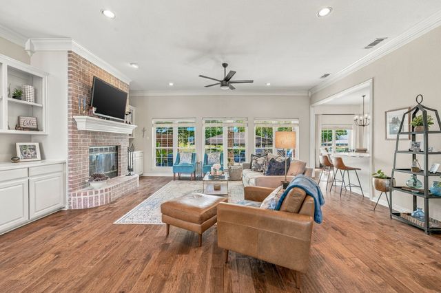 1211 Mallard Way, Granbury, TX 76048