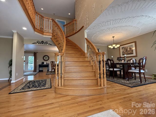 5980 Willowbottom Road, Hickory, NC 28602