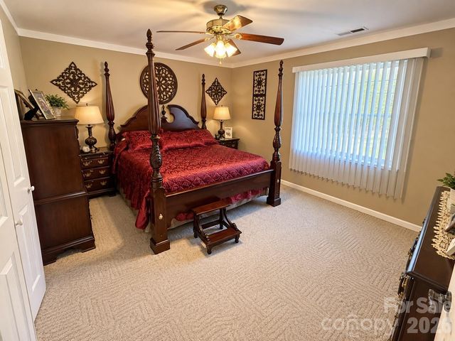 5980 Willowbottom Road, Hickory, NC 28602