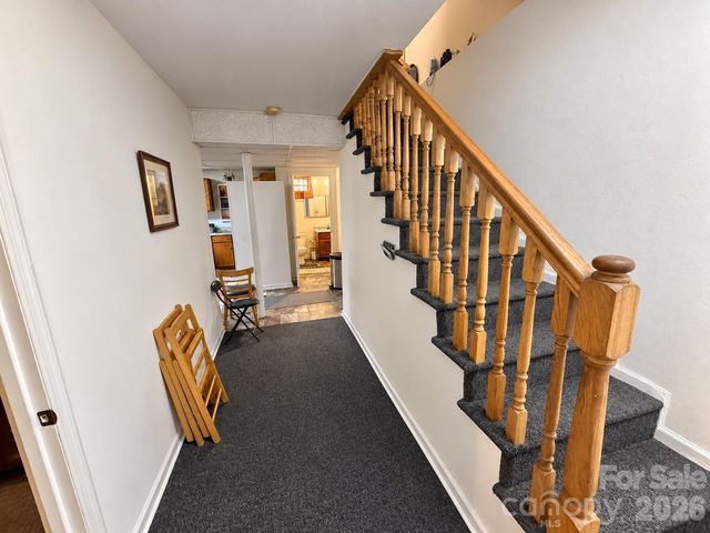 5980 Willowbottom Road, Hickory, NC 28602