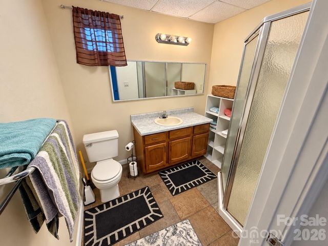 5980 Willowbottom Road, Hickory, NC 28602