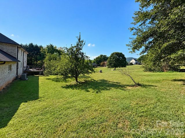 5980 Willowbottom Road, Hickory, NC 28602
