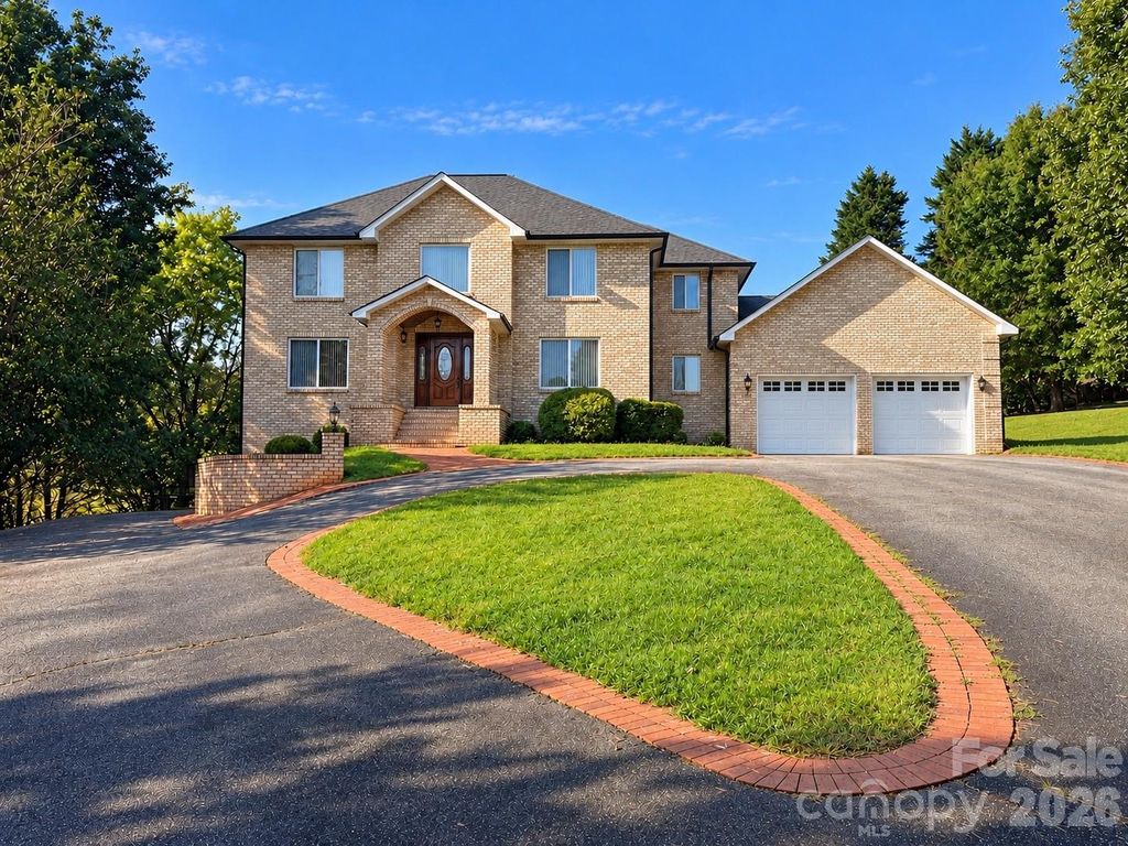 5980 Willowbottom Road, Hickory, NC 28602