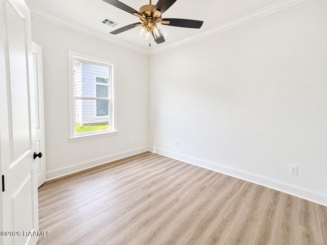 111 Fountain Mdw Drive, Broussard, LA 70518