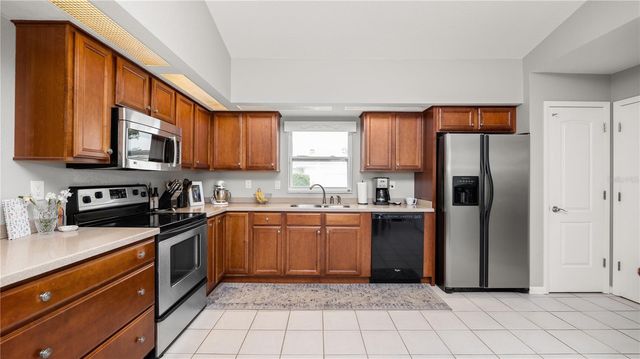 5525 CLUB HILL E, Lakeland, FL 33813