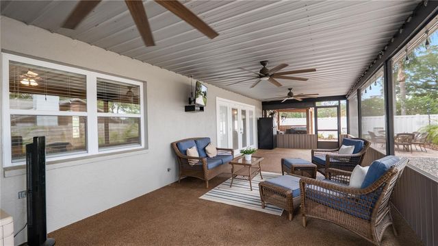 5525 CLUB HILL E, Lakeland, FL 33813