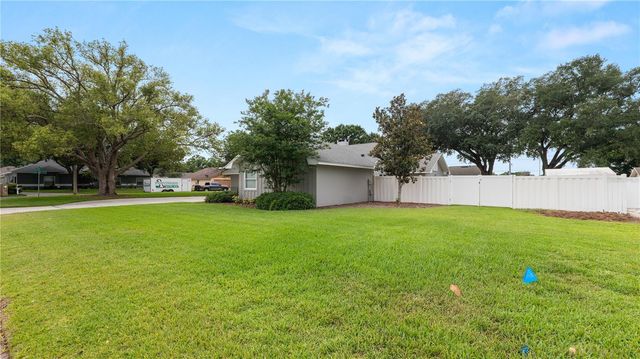 5525 CLUB HILL E, Lakeland, FL 33813