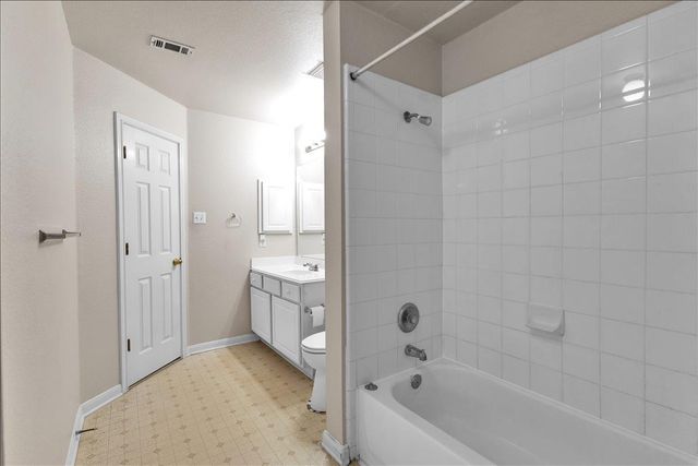 9237 La Siesta BND, Austin, TX 78749