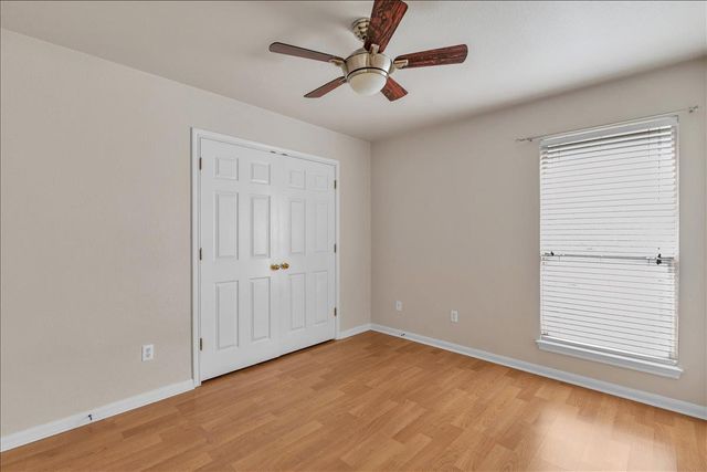 9237 La Siesta BND, Austin, TX 78749