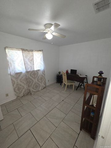 4910 Dare Ln., San Antonio, TX 78217