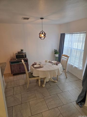 4910 Dare, San Antonio, TX 78217