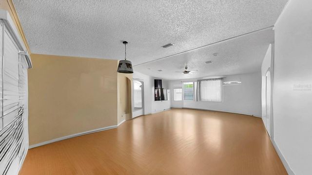 601 8TH COURT SE, Ruskin, FL 33570