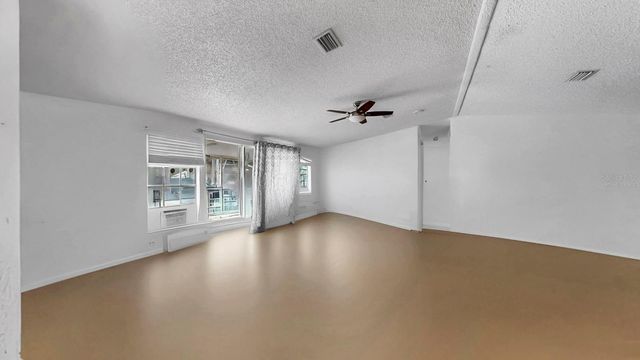 601 8TH COURT SE, Ruskin, FL 33570