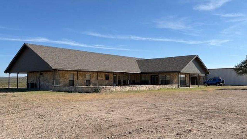 Image 1 of property listing at 642 FM 2886, Girvin, TX 79735