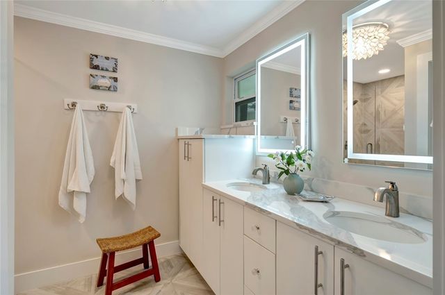 545 Gardenia Lane, Vero Beach, FL 32963