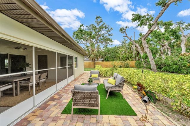 545 Gardenia Lane, Vero Beach, FL 32963