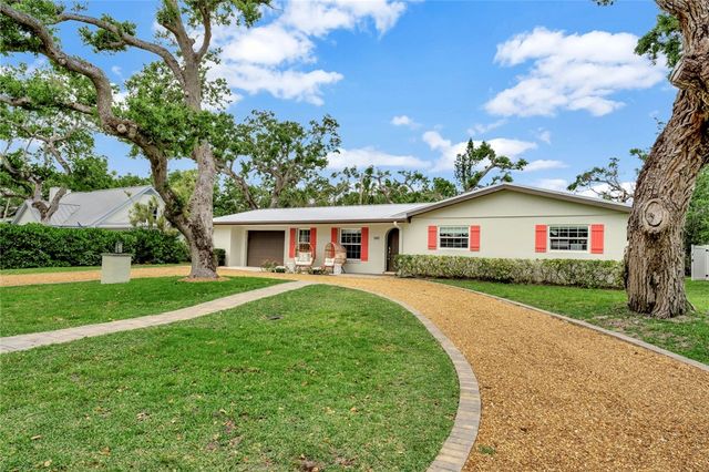 545 Gardenia Lane, Vero Beach, FL 32963
