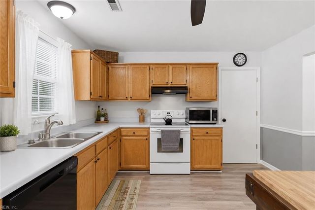 224 Locust ST, Suffolk, VA 23434
