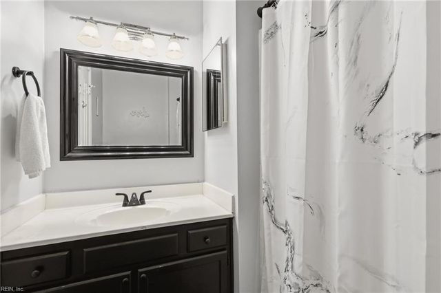 224 Locust ST, Suffolk, VA 23434