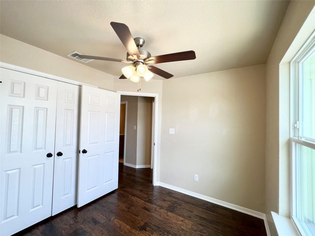 100 Sandstone DR C, Jarrell, TX 76537