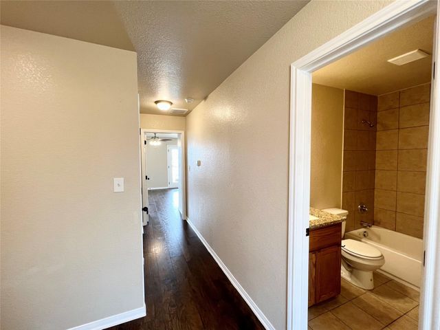 100 Sandstone DR C, Jarrell, TX 76537