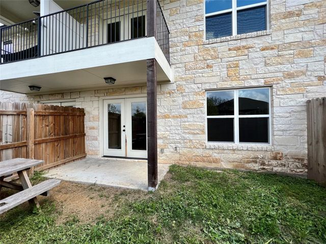 100 Sandstone DR C, Jarrell, TX 76537
