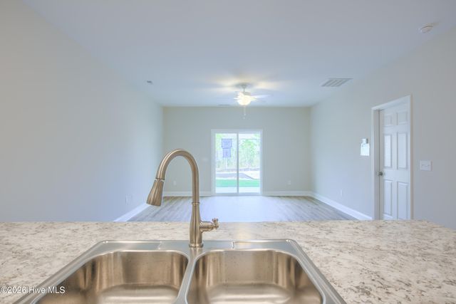 212 Sandpiper Place, Holly Ridge, NC 28445