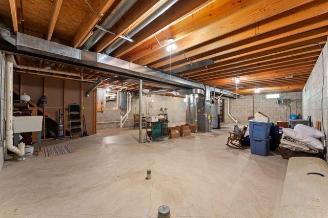 5650 Sand Avenue, Portage, IN 46368