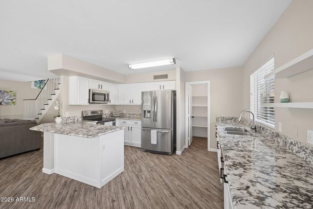 3923 E FRUITVALE Avenue, Gilbert, AZ 85297