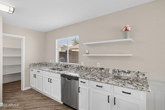 3923 E FRUITVALE Avenue, Gilbert, AZ 85297