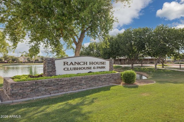 3923 E FRUITVALE Avenue, Gilbert, AZ 85297