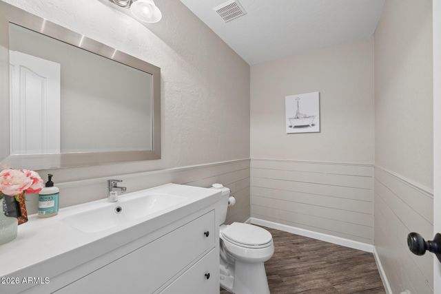 3923 E FRUITVALE Avenue, Gilbert, AZ 85297