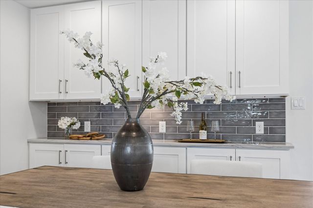 2211 Haverhill Drive, Houston, TX 77008