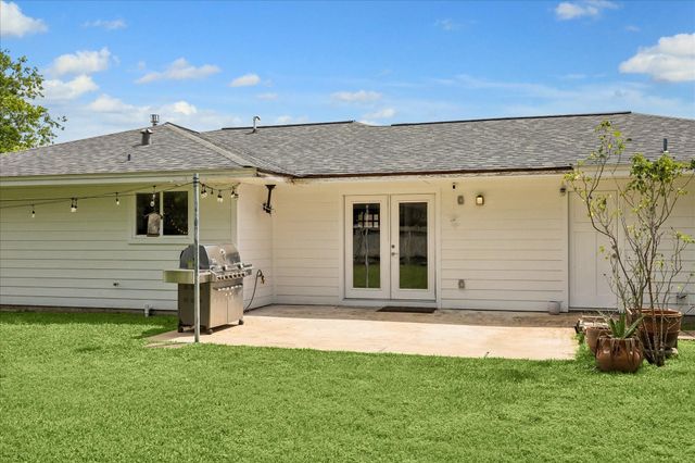2211 Haverhill Drive, Houston, TX 77008