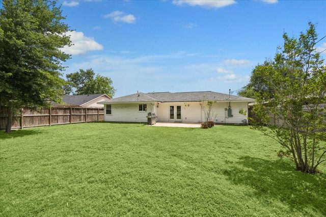 2211 Haverhill Drive, Houston, TX 77008