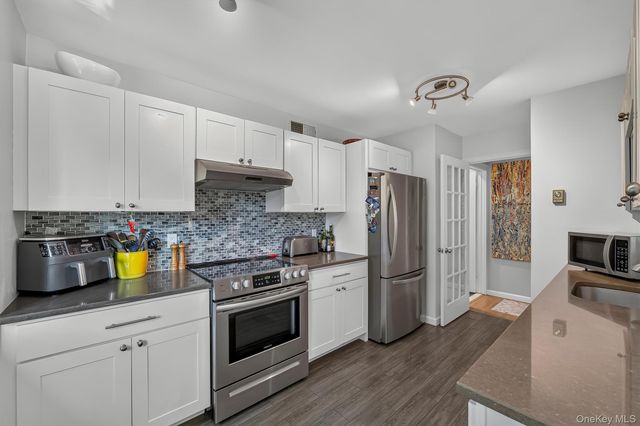 88 Heritage Hills B, Somers, NY 10589