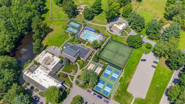 88 Heritage Hills B, Somers, NY 10589