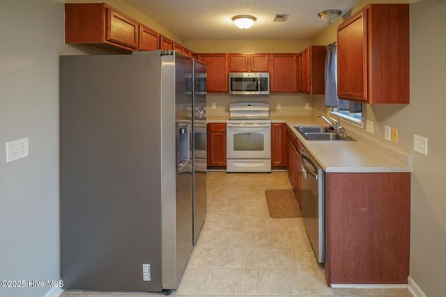 104 Indigo Drive, Maysville, NC 28555