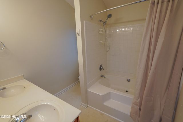 104 Indigo Drive, Maysville, NC 28555