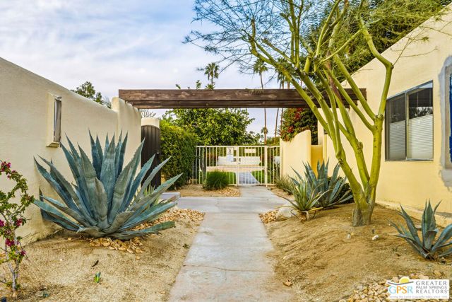 1103 E Alejo Road, Palm Springs, CA 92262