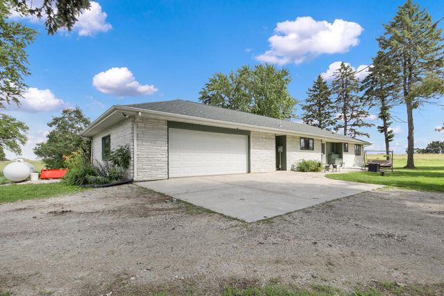 N1444 Fremont ROAD, Whitewater, WI 53190