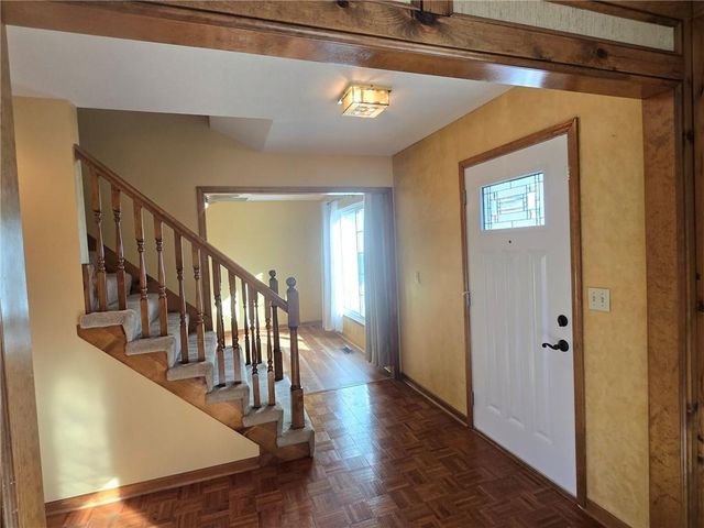 2805 NW Westbrooke Circle, Blue Springs, MO 64015