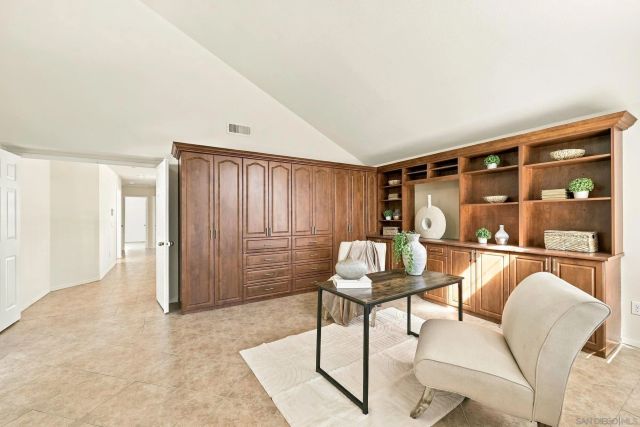556 Parkside Dr, Chula Vista, CA 91910