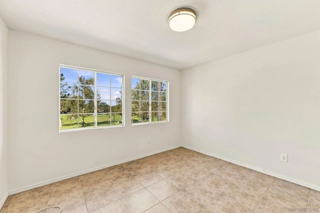556 Parkside Dr, Chula Vista, CA 91910