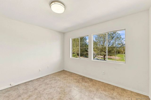556 Parkside Dr, Chula Vista, CA 91910
