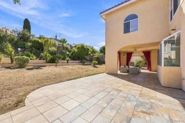 556 Parkside Dr, Chula Vista, CA 91910
