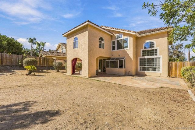 556 Parkside Dr, Chula Vista, CA 91910